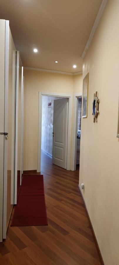 Azzurra Holiday Home - 850 M Al Mare - 75 Mq - Balconata Vivibile - Wi-Fi - Pay Tv Gratis - Posteggio Auto Condominiale Non Assegnato راباللو المظهر الخارجي الصورة